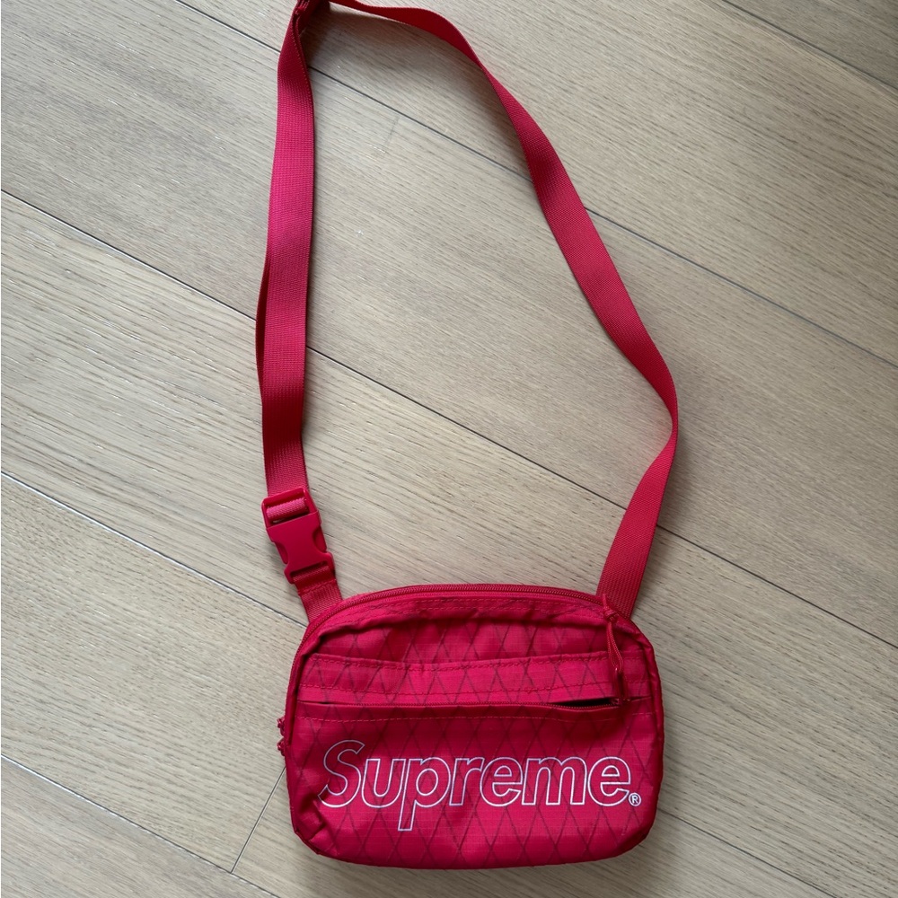 Supreme FW 2018 shoulder bag